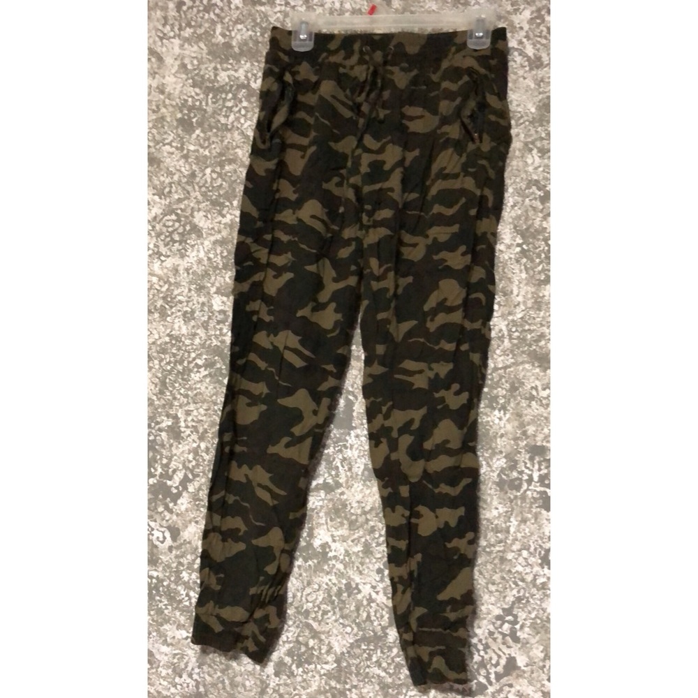 Camo Zip Pocket Scrunch Ankle Joggers